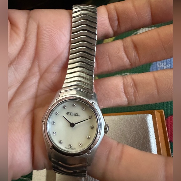 EBEL Classic 27mm Stainless Steel Bracelet with MOP Diamond Dial 9256f21/9925 - Picture 5 of 12